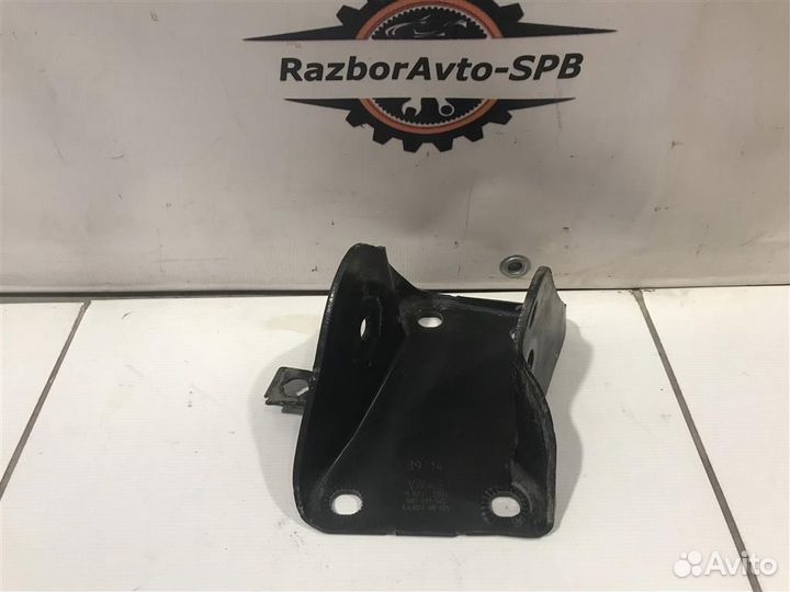 Кронштейн задней балки Skoda Rapid