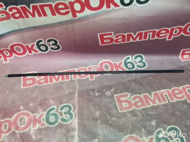 Уплотнитель лобового стекла Nissan Teana