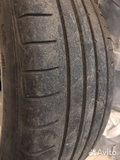 Dunlop Sport Maxx RT 2.25/4.5 R17