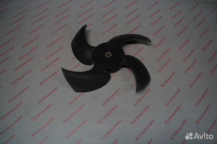 Nissan 21481-AV700 Крыльчатка вентилятора