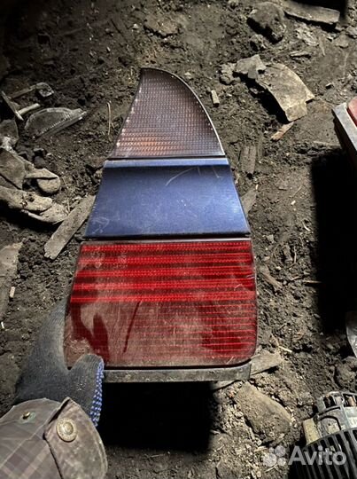 Правый задний фонарь citroen XM
