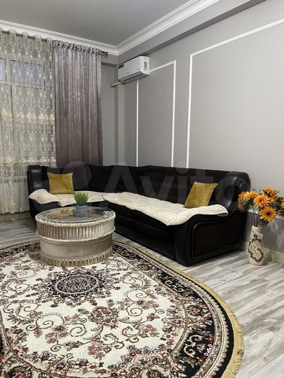2-к. квартира, 80 м², 2/9 эт.