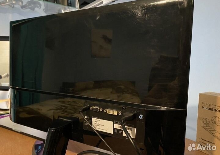 Монитор LG 21,5'