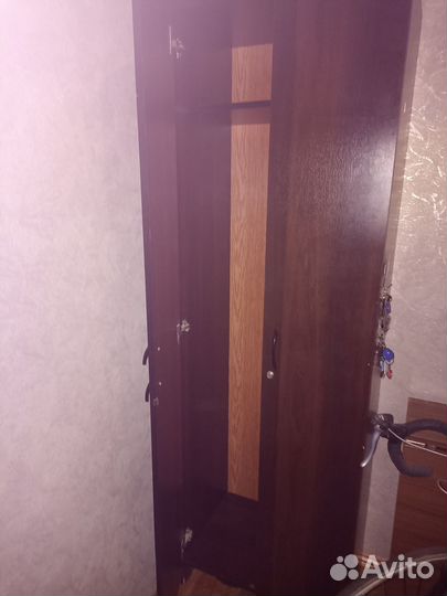 Отдам шкаф