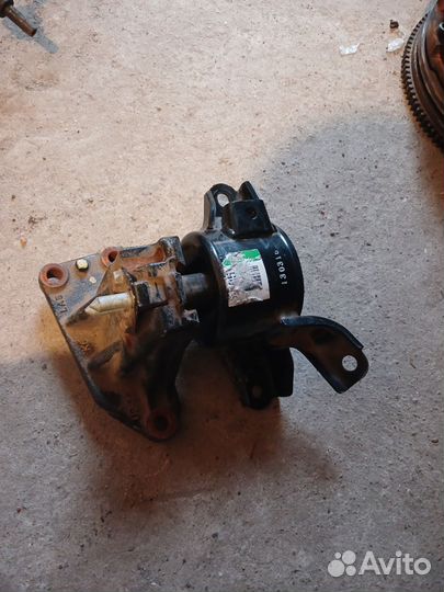 Kia ceed 2 jd подушка двигателя