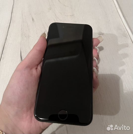 iPhone 7, 128 ГБ