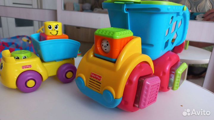 Развивающие игрушки fisher price