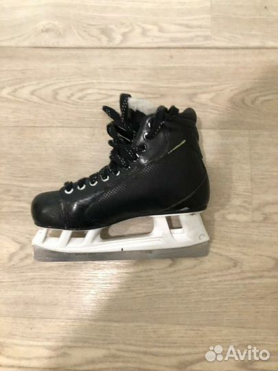 Коньки для хоккея с мячом р.40