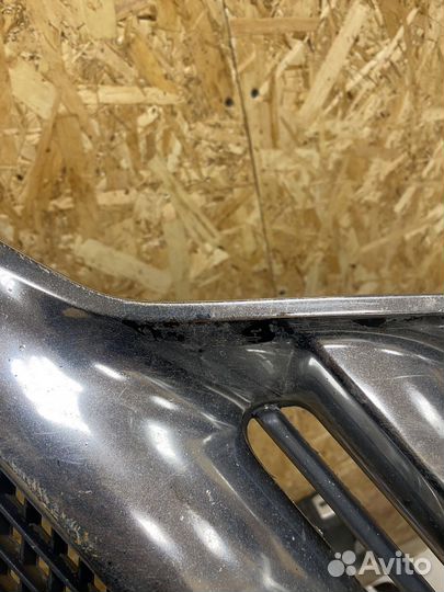 Решетка радиатора Nissan Murano