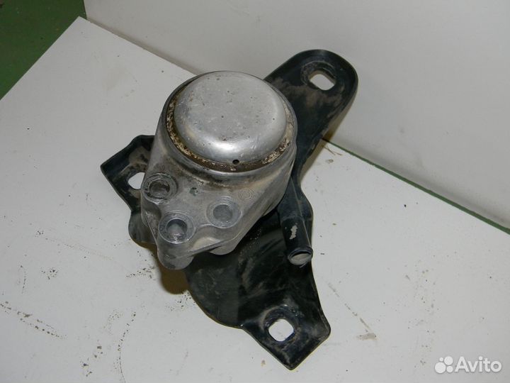 Подушка правая двигателя ford focus 1.6