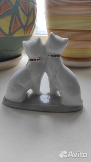 Фарфоровые статуэтки