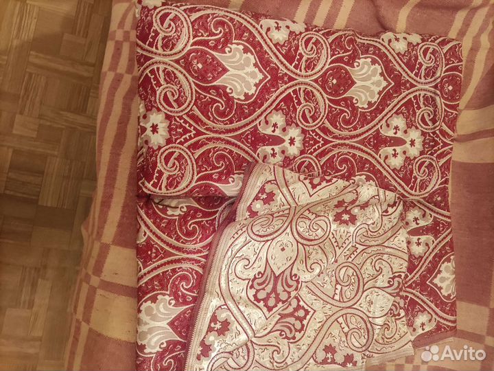 Отрезы ткани разные