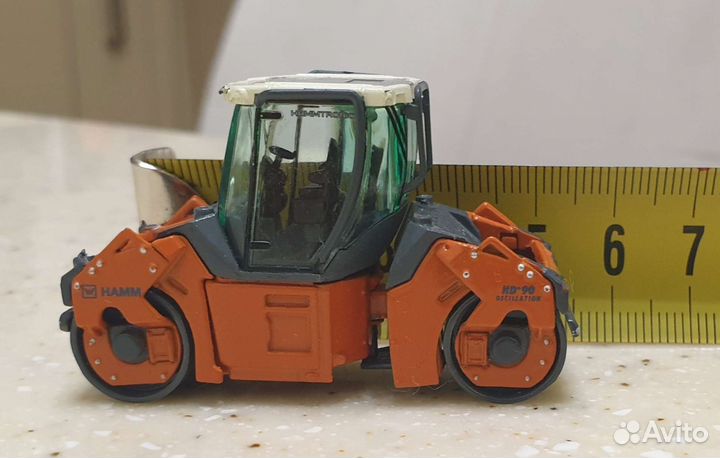 Масштабная модель дорожный каток hamm HD 90 1:78
