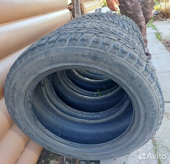 Kumho I'Zen KW22 215/55 R17 98T