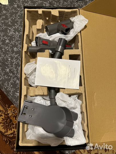 Вертикальнй пылесос Futula Cordless Vacuum Cleaner