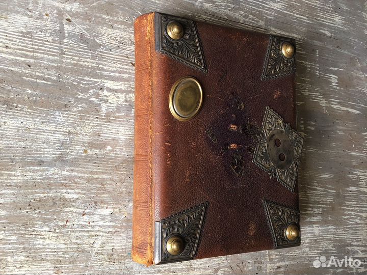 Антикварный альбом для фотографий