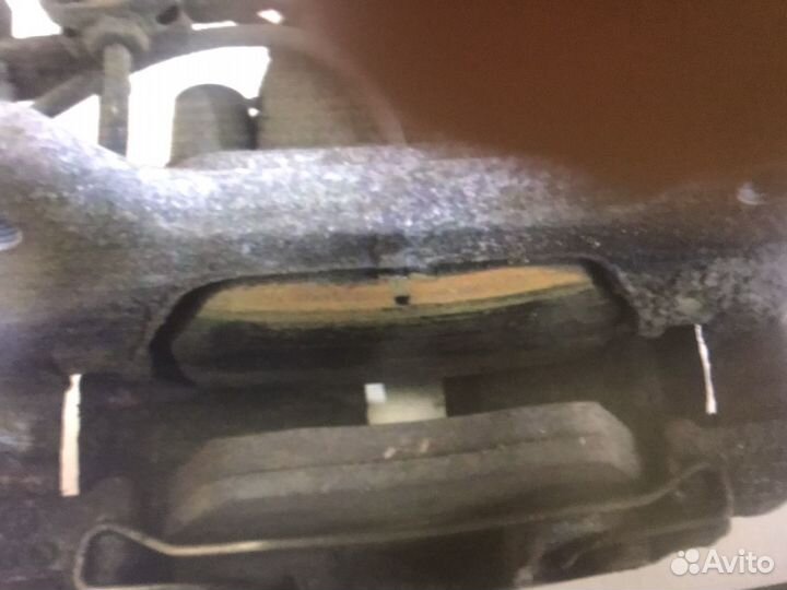 Суппорт тормозной передний левый Audi A6. C5