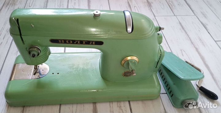 Швейная машина 