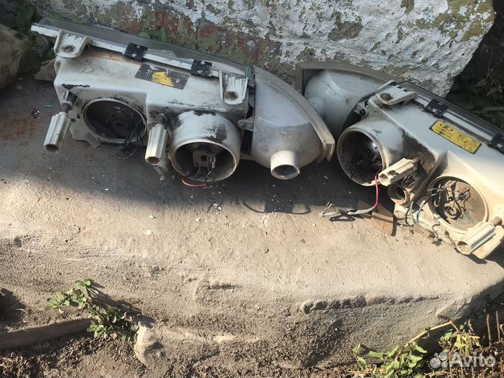 Передние фары ваз 2110