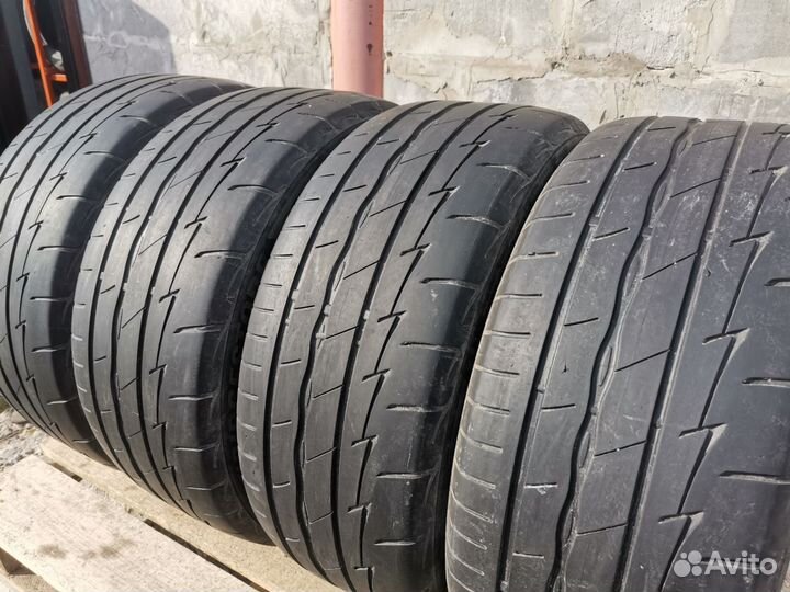 Bridgestone Potenza RE003 Adrenalin 235/50 R18