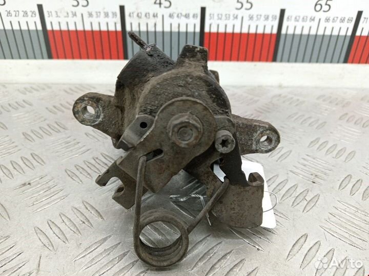 Суппорт задний левый для Audi A4 B6 8E0615423G