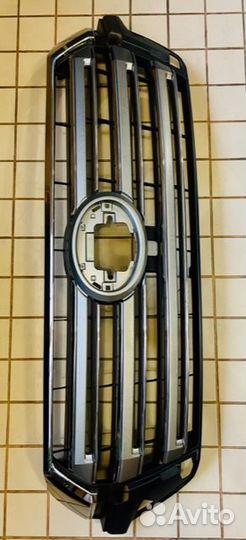 Решетка радиатора toyota land cruiser 200 2015+