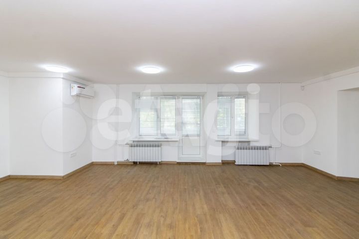 Сдам торговое помещение, 94.3 м²