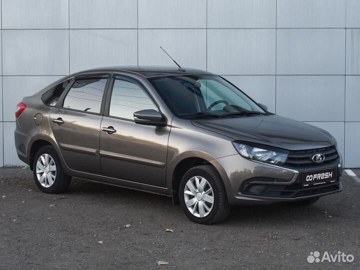 LADA Granta 1.6 AT, 2021, 48 141 км