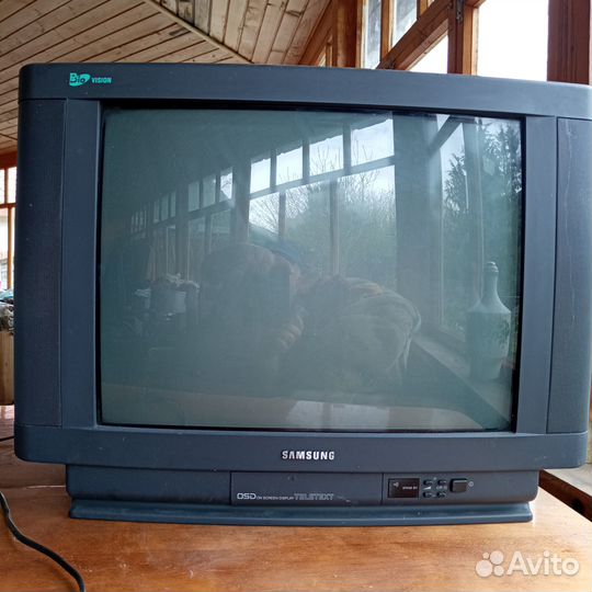 Продаю телевизор