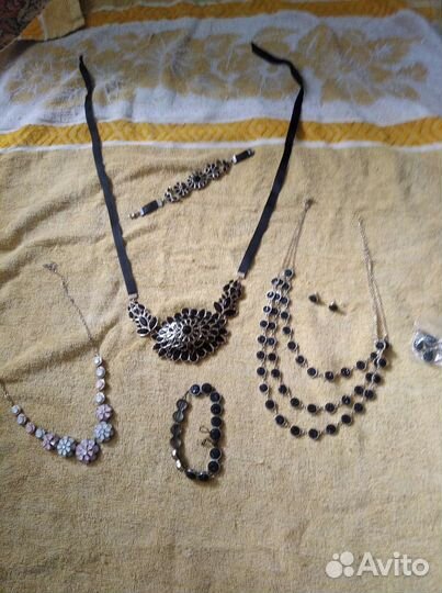 Бусы разные