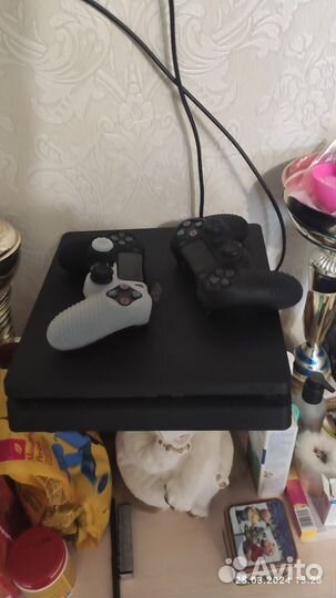Sony PS4 slim 1tb