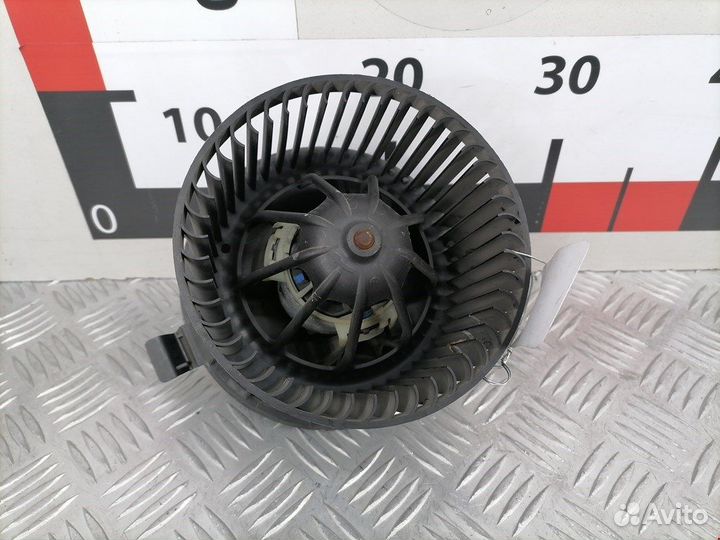 Моторчик печки для Renault Megane 2 7701056965