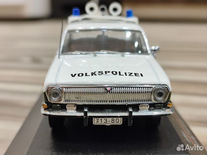 Модель 1:43 газ-24 Волга Volkspolizei IST