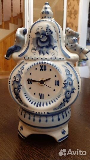 Часы гжель