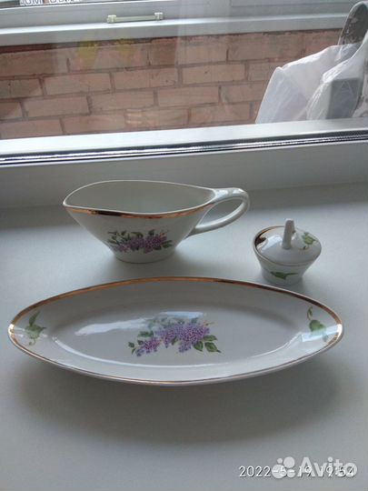 Фарфоровая супница