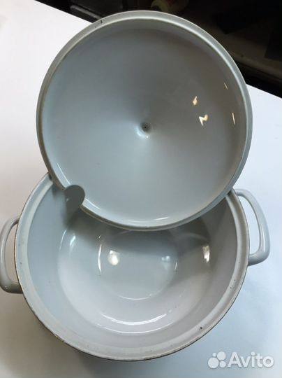 Фарфоровая супница