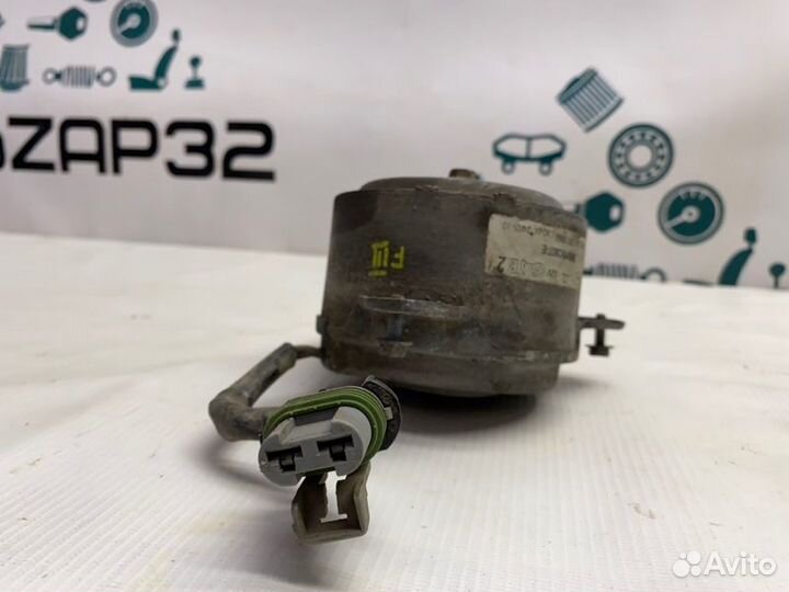 Мотор вентилятора охлаждения Ford Focus 2 sida