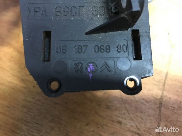 Шлейф-лента Peugeot 406 2003