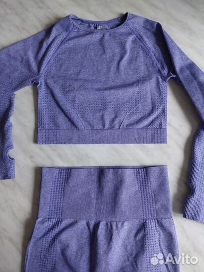 Костюм обтягивающий топ+ лосины