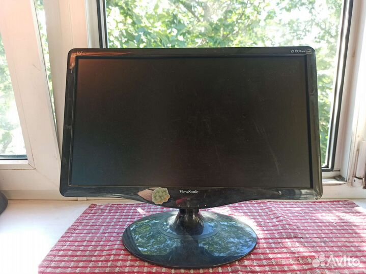 Монитор Viewsonic