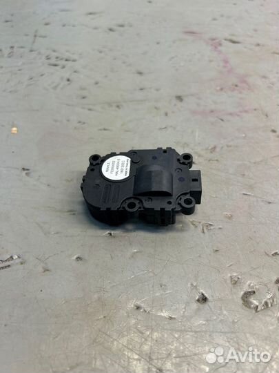 Заслонка печки Bmw 5 G30 2.0 2021