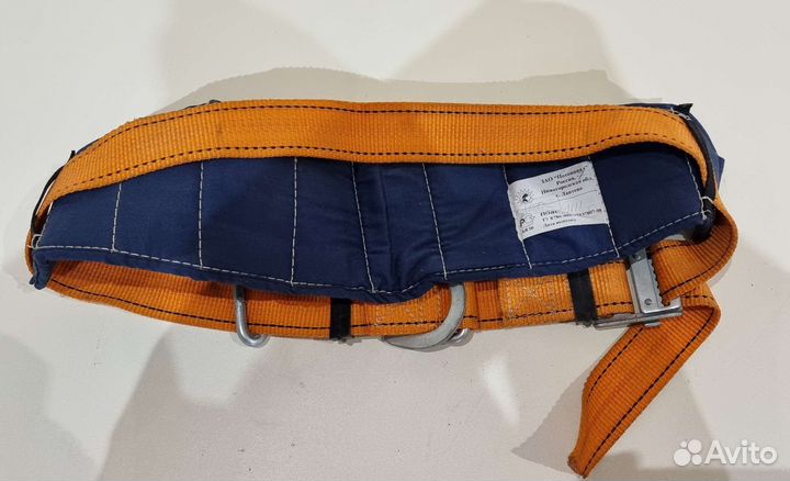 Страховочная привязь