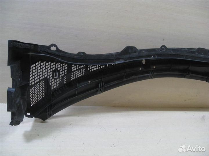 Решетка стеклоочистителей Mazda 3 (BL) 2010