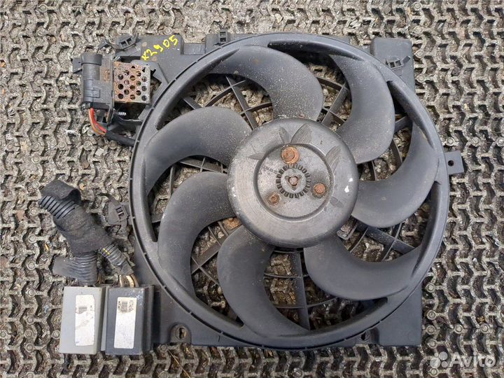 Вентилятор радиатора Opel Zafira B, 2011