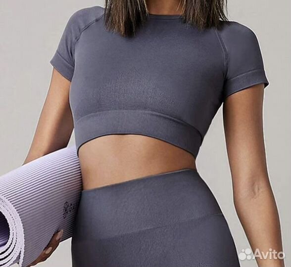 Спортивная бесшовная одежда для фитнеса