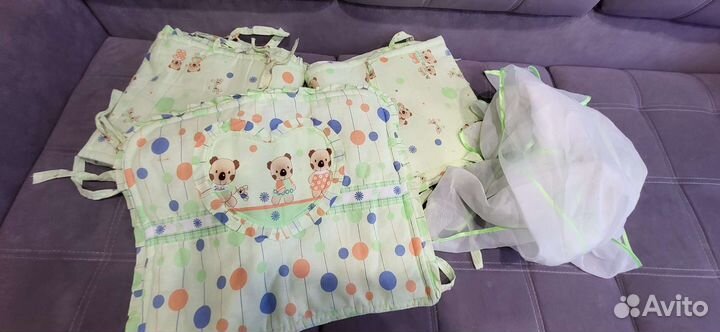 Бортики в кроватку и балдахин