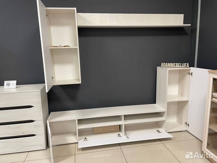 Стенка в гостиную