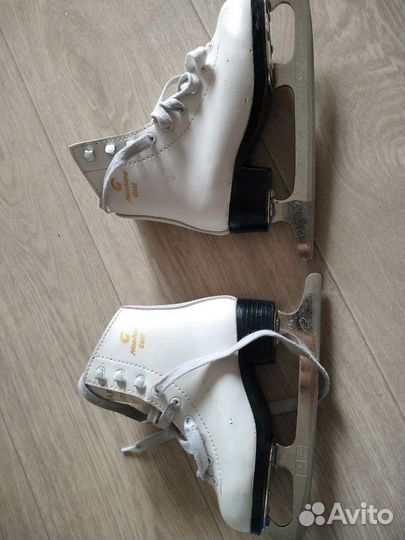 Фигурные коньки graf montana 28 размер