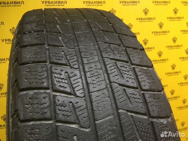 Bridgestone Blizzak Revo1 215/60 R17 96Q