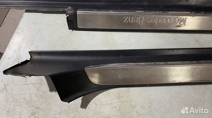 Накладки на пороги внешние Mercedes Benz W220